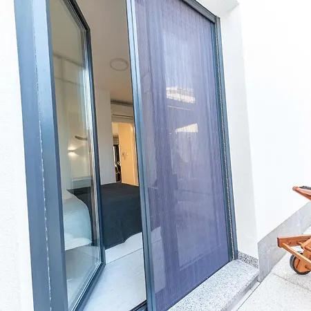 Luxury Pia With Swimming Pool And Grill Apartamento *